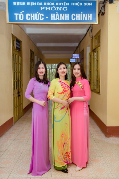 Tập thể phòng TCHC.1.jpg